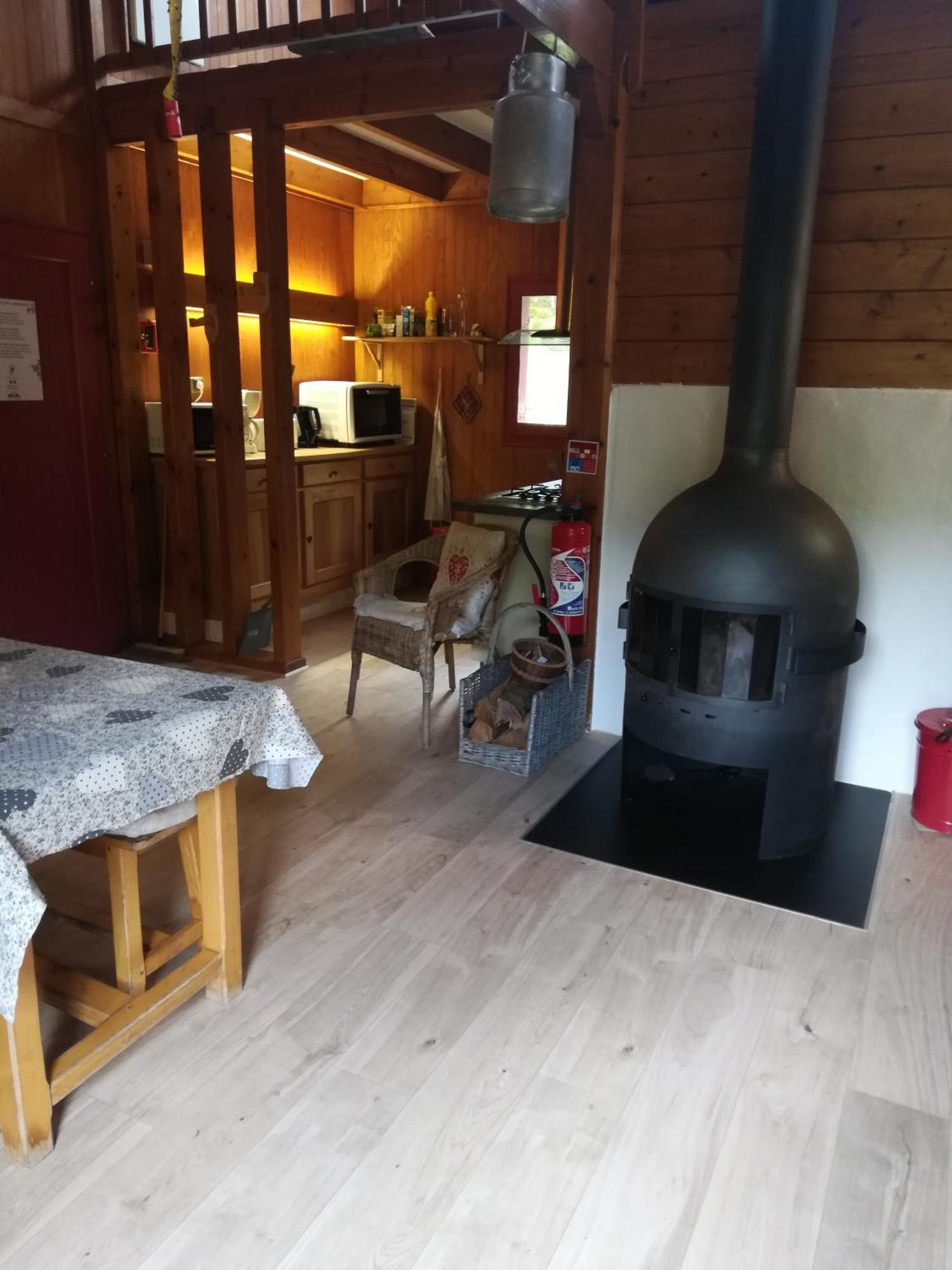 Les chalets de la forêt d'Issaux Osse-en-Aspe Exterior foto